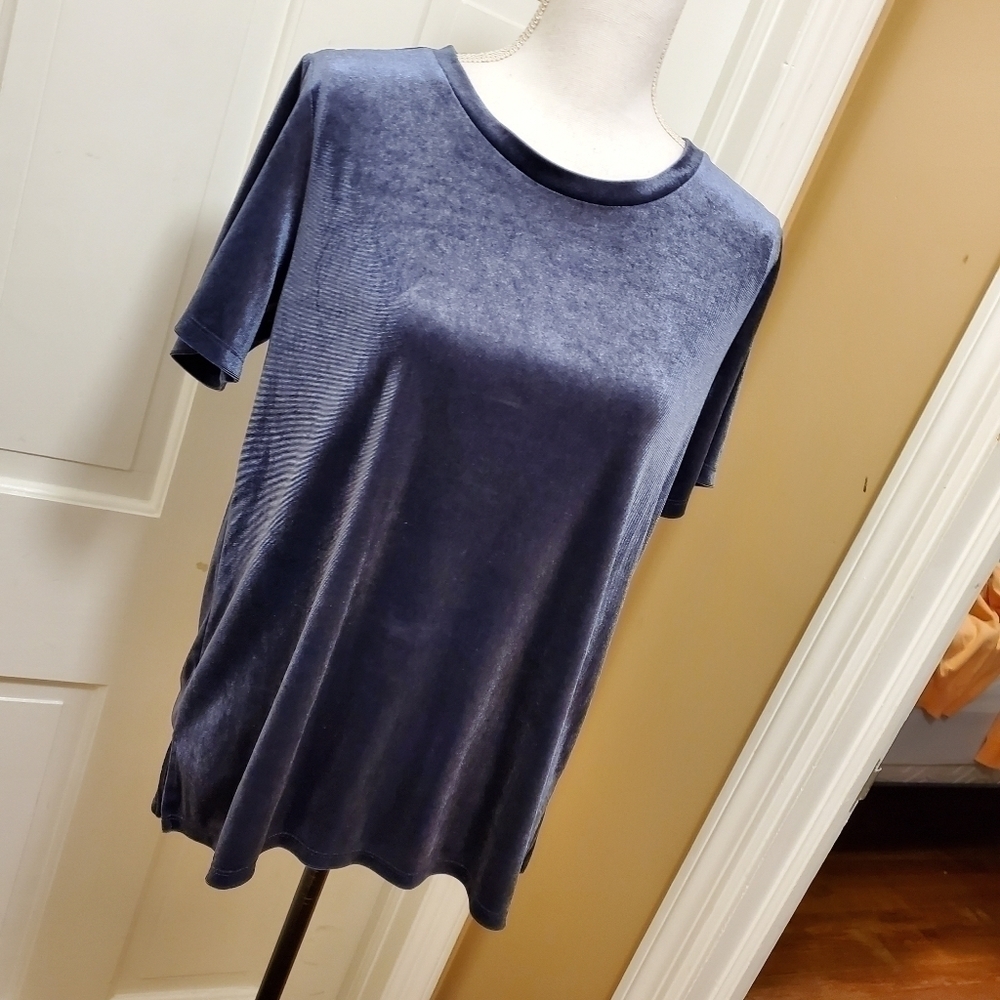 Old Navy blue velour s/s top - Medium